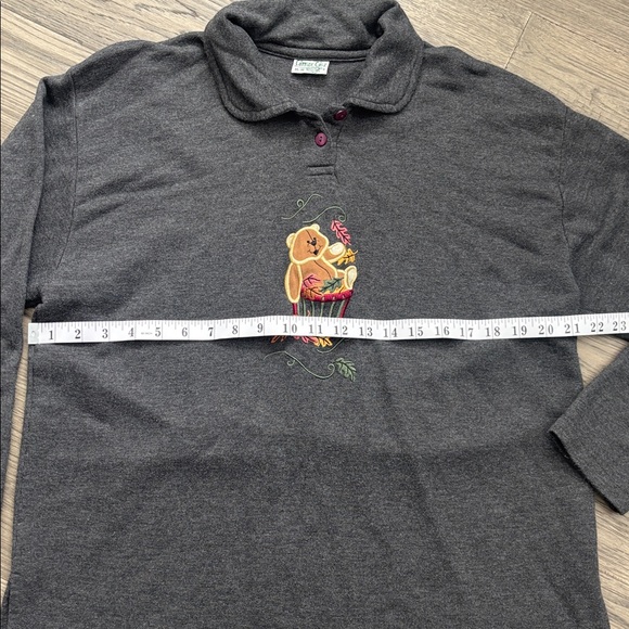 Cottage Cove | Vintage Grey Long Sleeve Polo Sweater with Bear Embroidery Size M - Picture 4 of 10